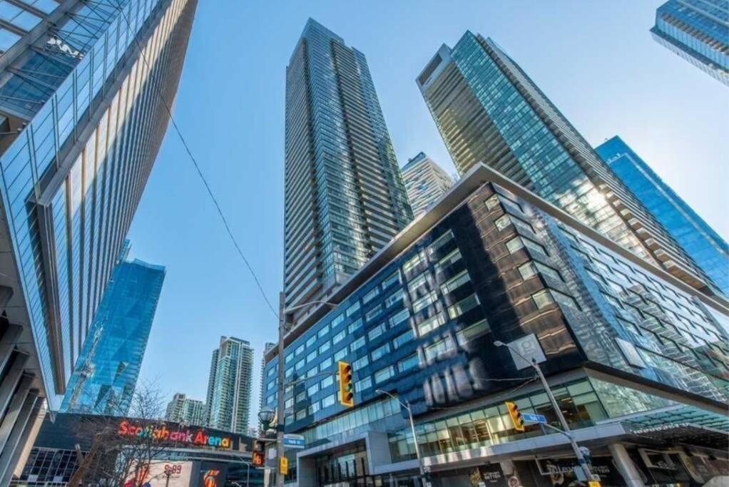 Stunning 1Br Condo In Heart Of Downtown Toronto Exterior photo