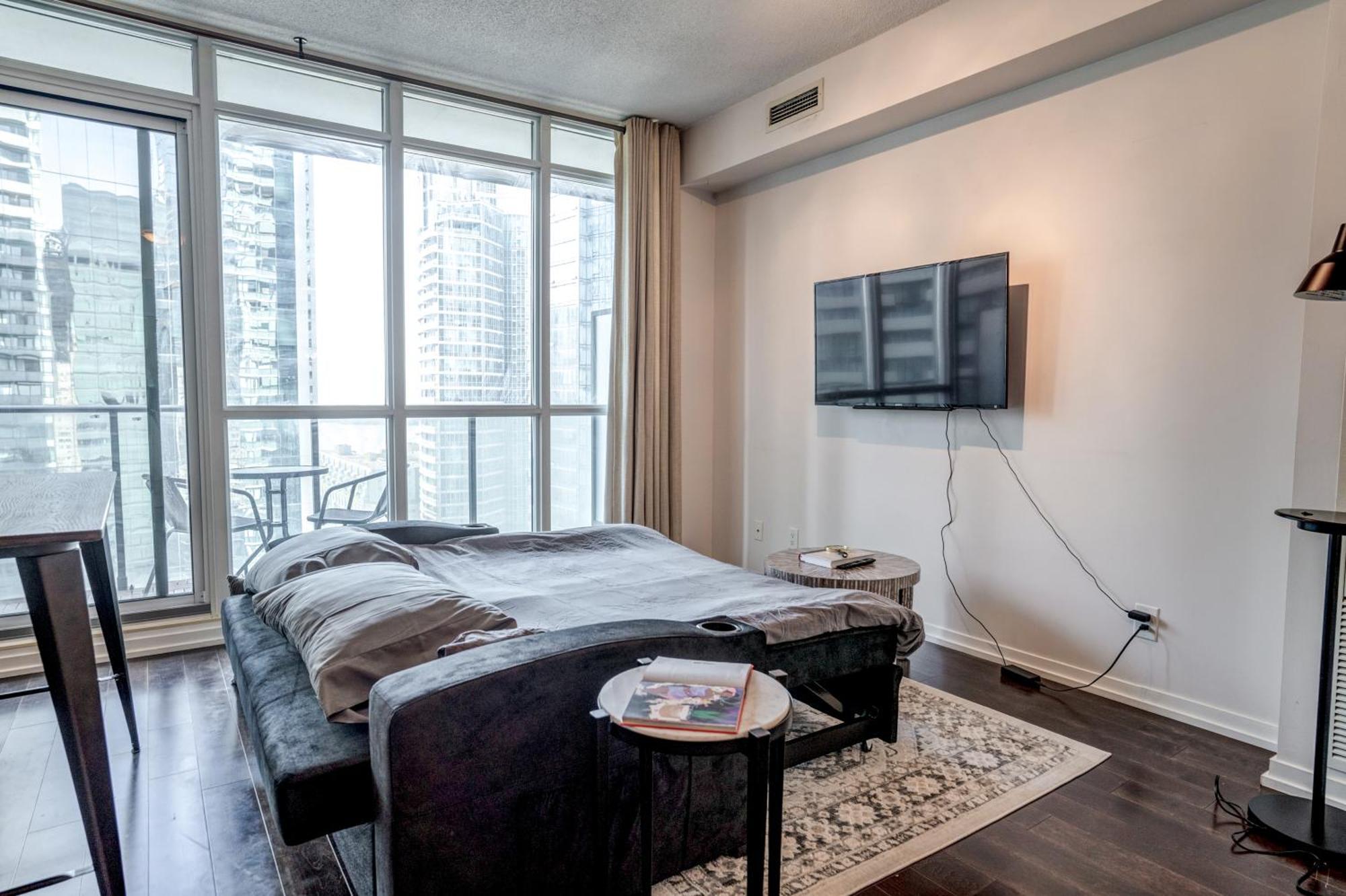 Stunning 1Br Condo In Heart Of Downtown Toronto Exterior photo